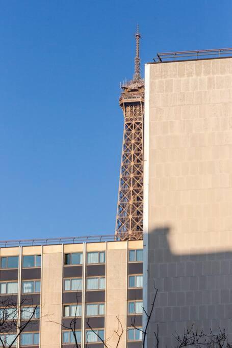 Appartement Luxurious 3 Min Walk From Eiffel Tower à Paris Extérieur photo