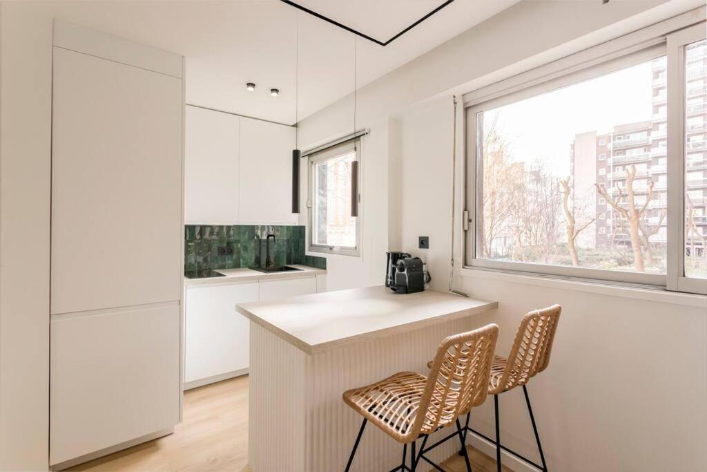 Appartement Luxurious 3 Min Walk From Eiffel Tower à Paris Extérieur photo