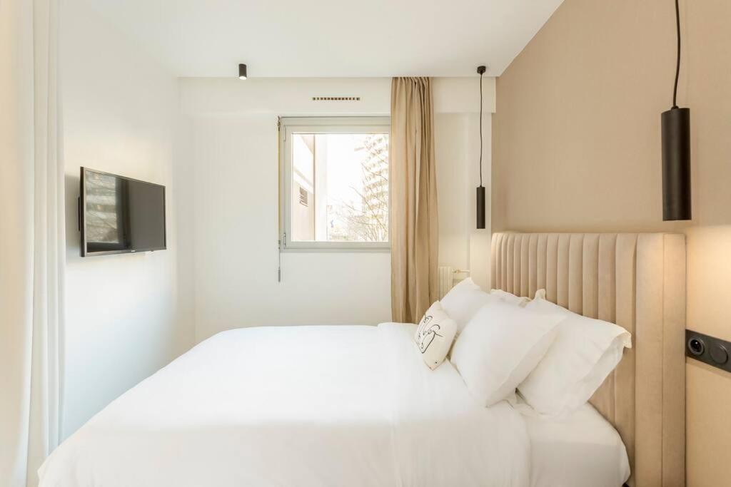 Appartement Luxurious 3 Min Walk From Eiffel Tower à Paris Extérieur photo
